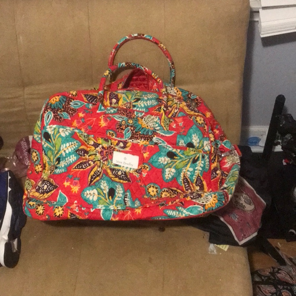 Vera Bradley duffle bag ONLY USED 1 TIME